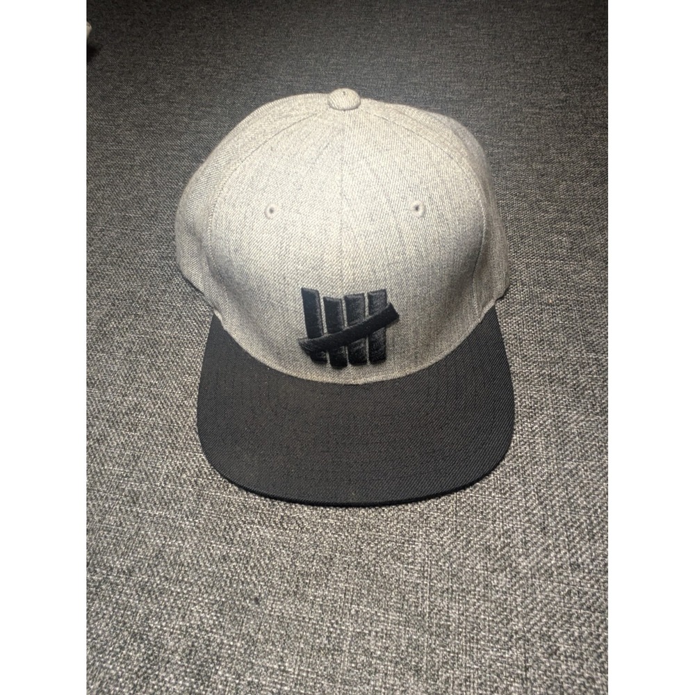 UNDEFEATED 5 Strikes Black Logo Snapback Gray Hat Wool Blend‎ One Size Cap